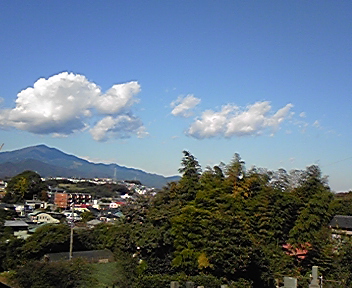 真っ青な青空