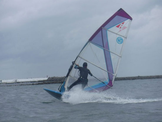 windsurfing