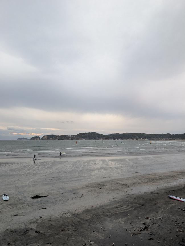 オンショアーの風でセイル5.0でウインドサーフィンを楽しめました。