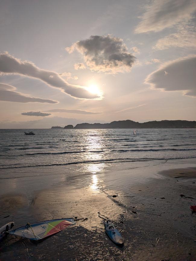 今日はオンショアの風でセイル5.0から4.5 Today the wind was onshore, so the sail was 5.0 to 4.5.